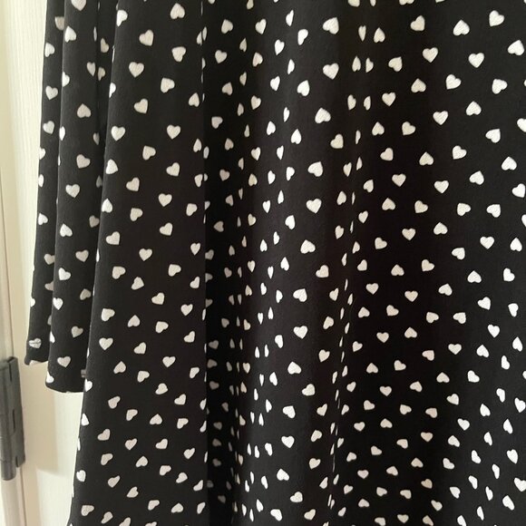 New Adrianna Papell Plus Black and Ivory Heart Print Blouse Size 3X - Picture 4 of 16